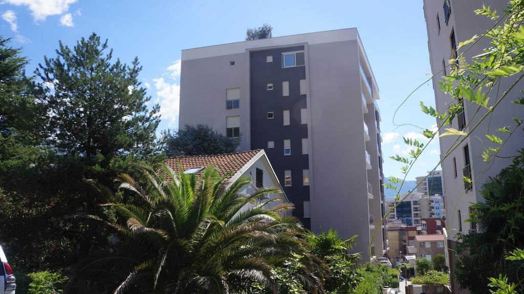 Apartments Lora Bokeljske Brigade Budva Exterior photo