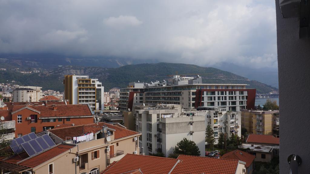 Apartments Lora Bokeljske Brigade Budva Exterior photo
